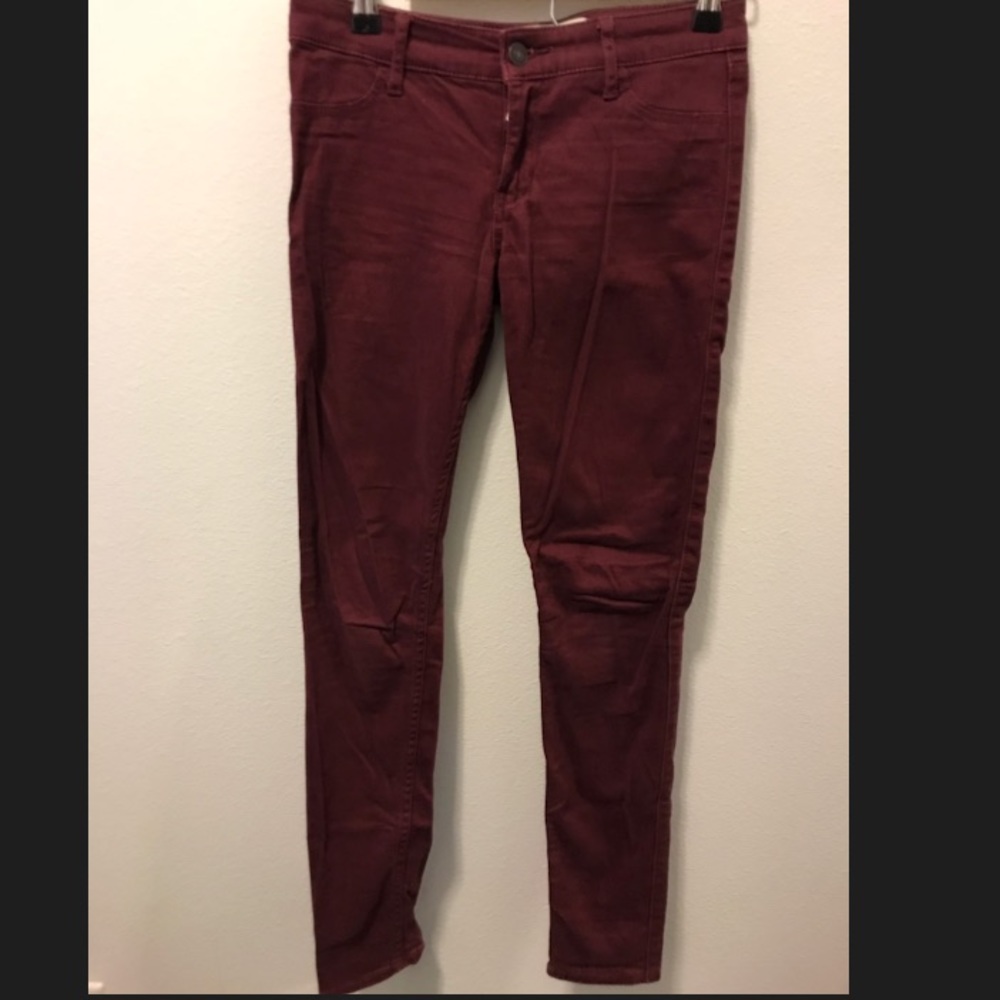Maroon Abercrombie & Fitch skinny jeans